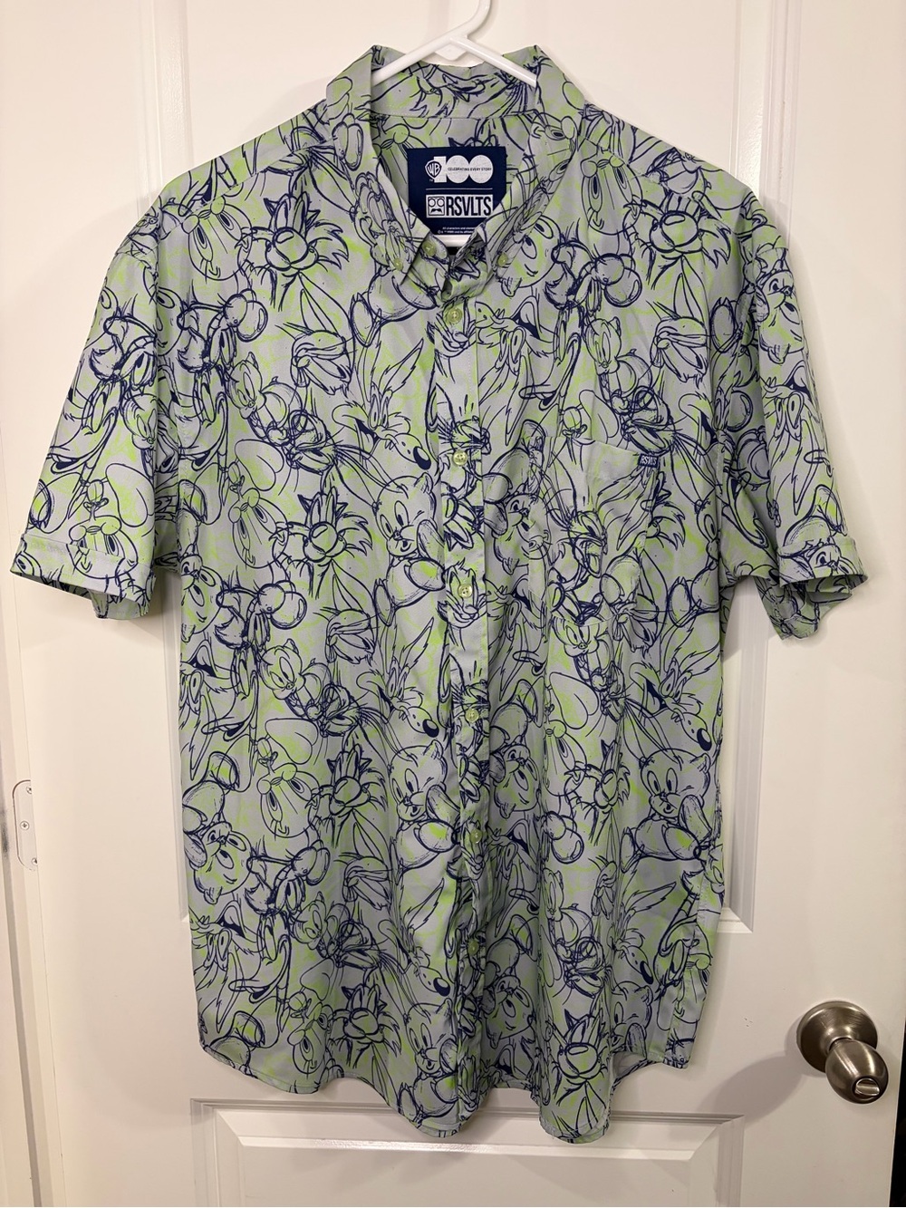 RSVLTS Shirt XL WB Looney Tunes Short Sleeve “From hare To eternity” READ